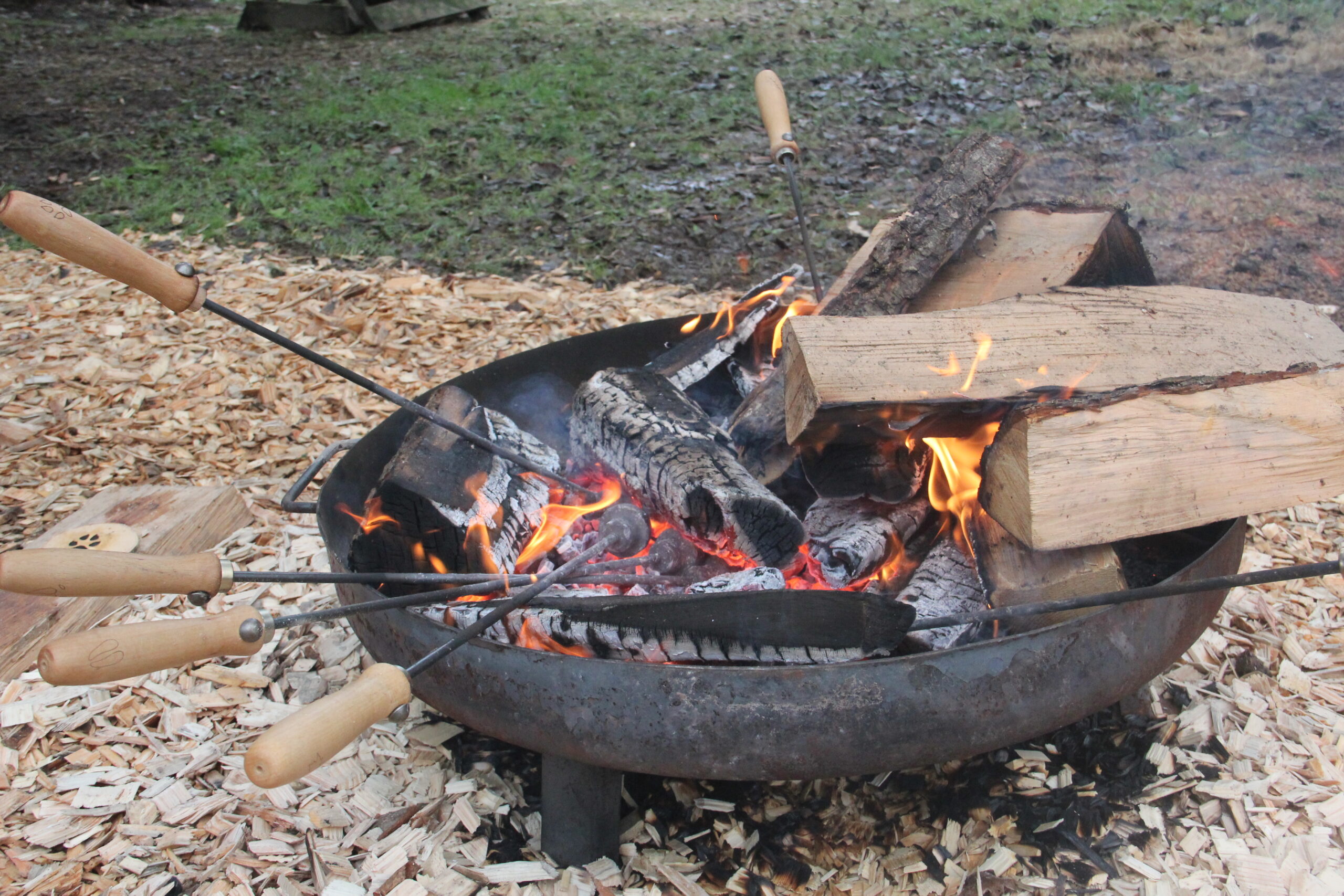 Lagerfeuer mit Brennstempel