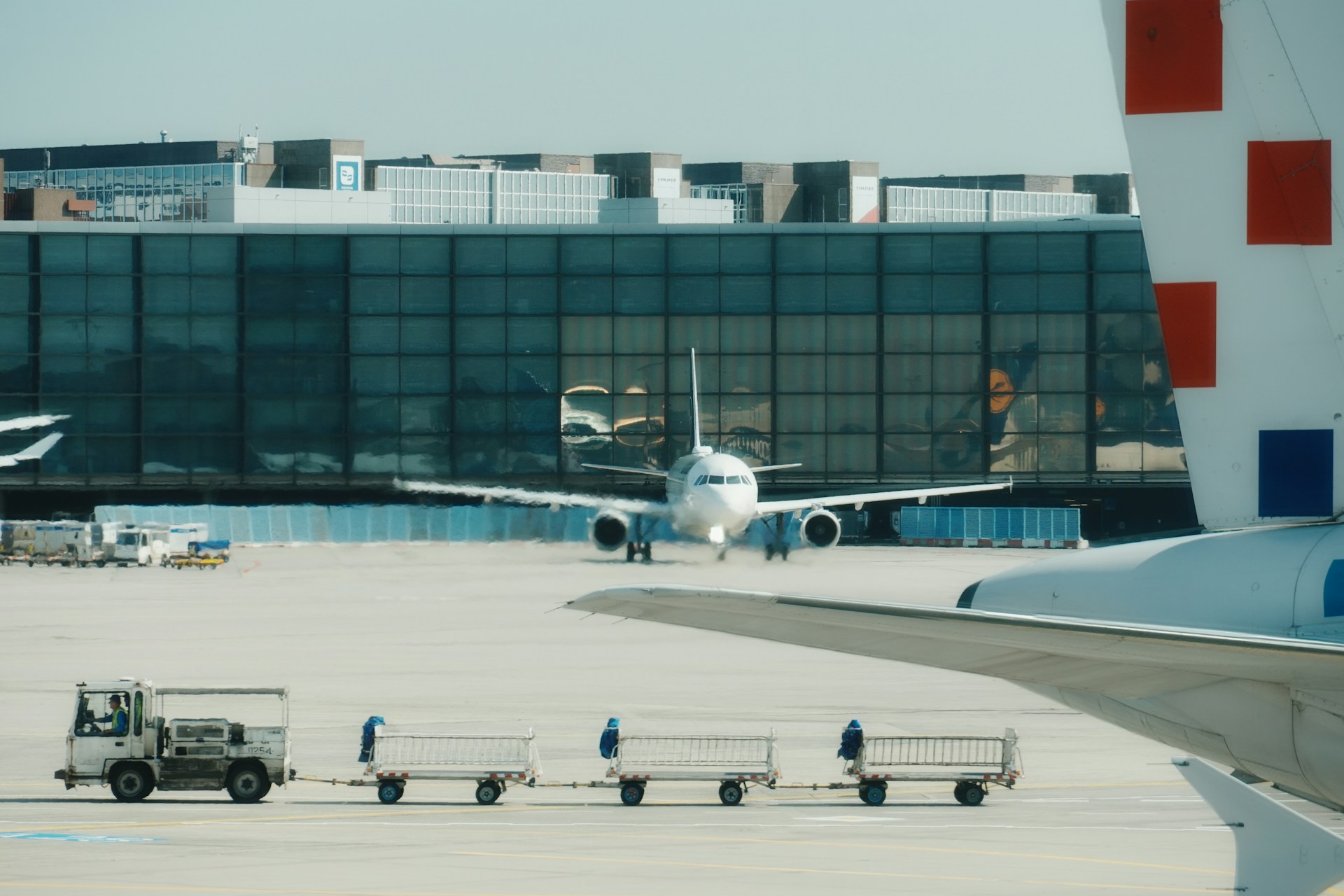 Mehr über den Artikel erfahren Parken am Flughafen Frankfurt: Diese Optionen lohnen sich für Reisende aus der Rhein-Neckar-Region